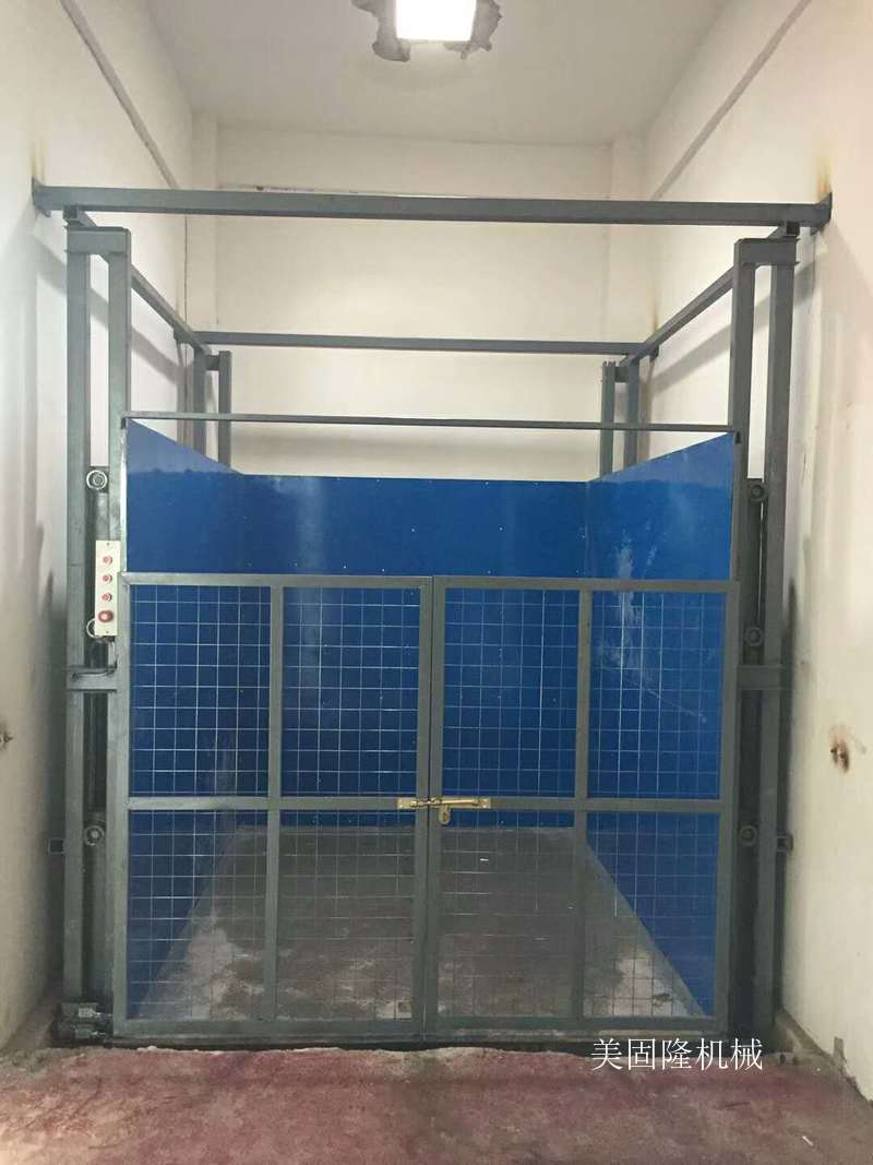 日照导轨式升降货梯价格