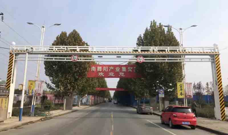 日照电动液压限高架